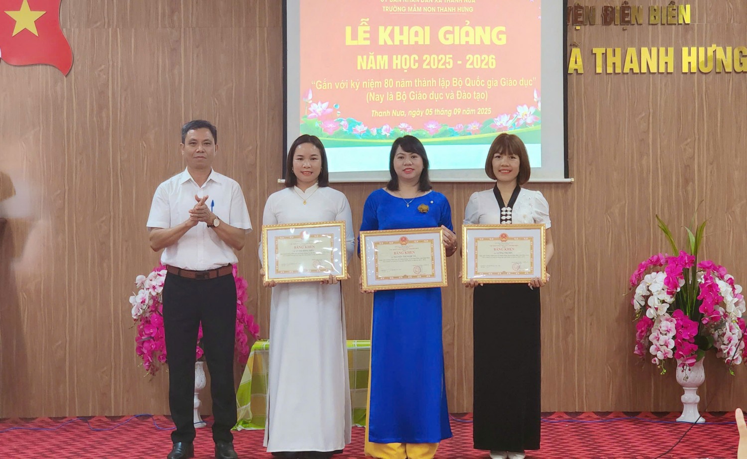 anh 9